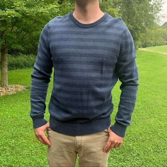 BUNDLE of 2 Express blue and red vintage dyed striped light crew neck sweaters - Picture 5 of 10